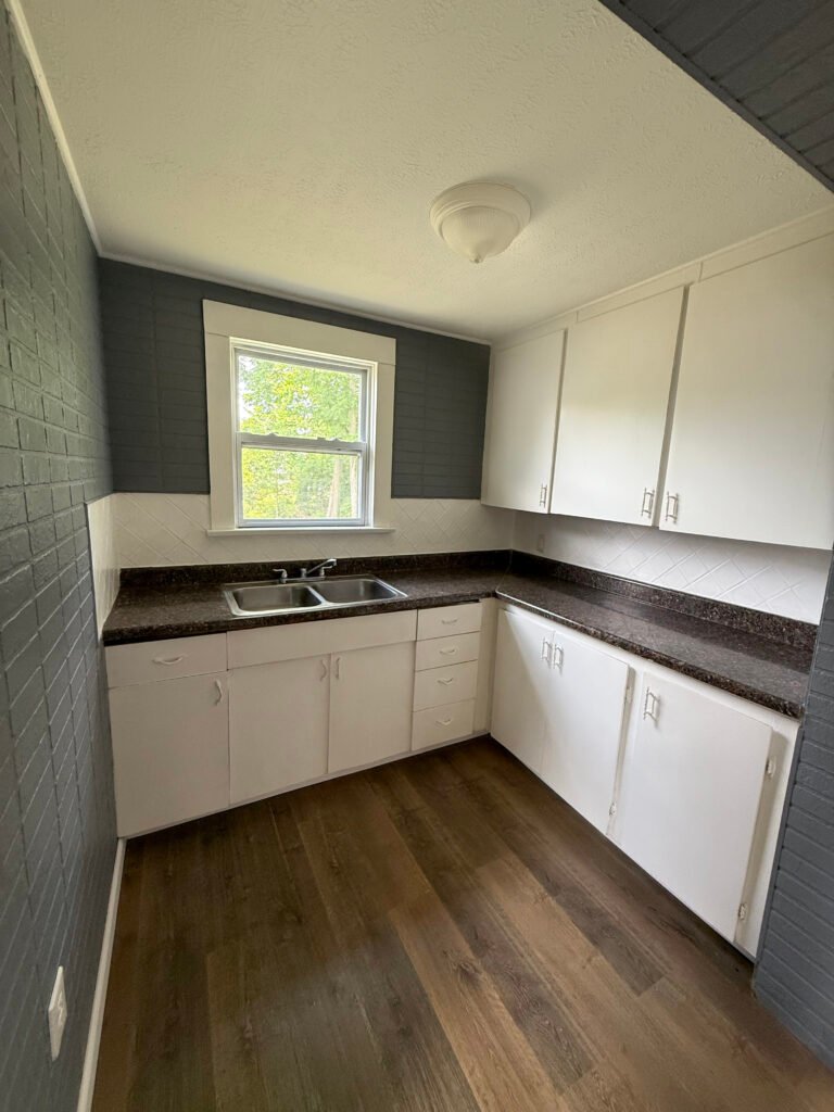 816 W Indianola Ave-8